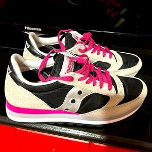Saucony